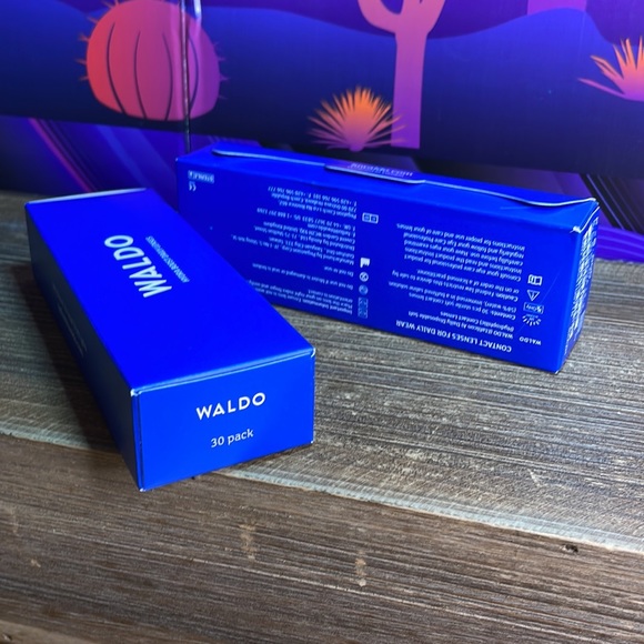 Waldo Hydra Boost Daily Lenses P-5. 75D B.C 8.5 DIA 14.2 exp date 02/2028. 60 L - Picture 11 of 11